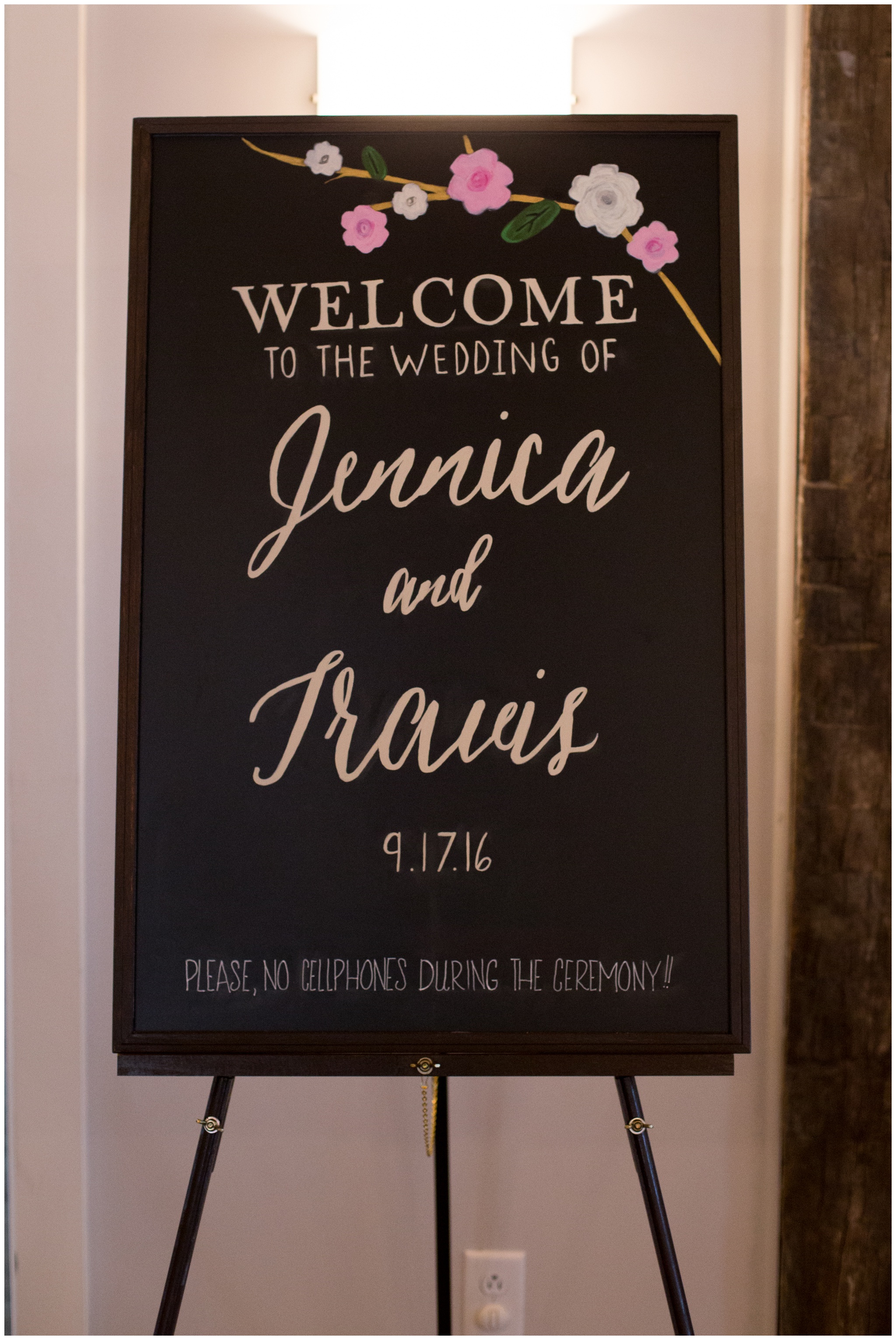 welcome sign at wedding at the Lodge at River Valley Farm
