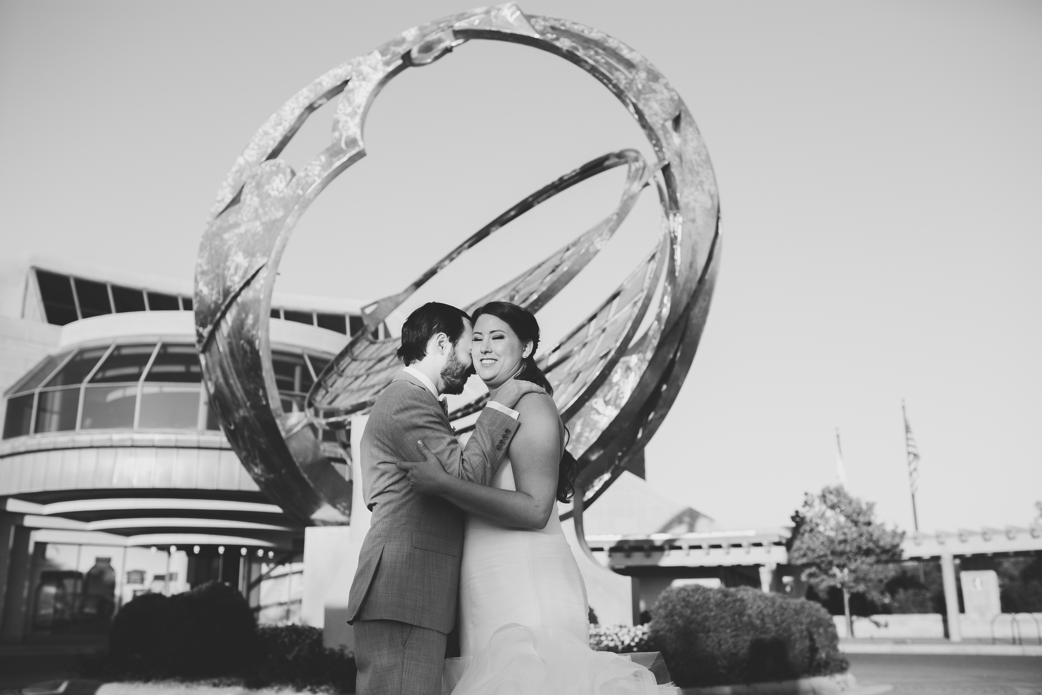 Minnetrista catalyst sculpture bride and groom Muncie Indiana wedding