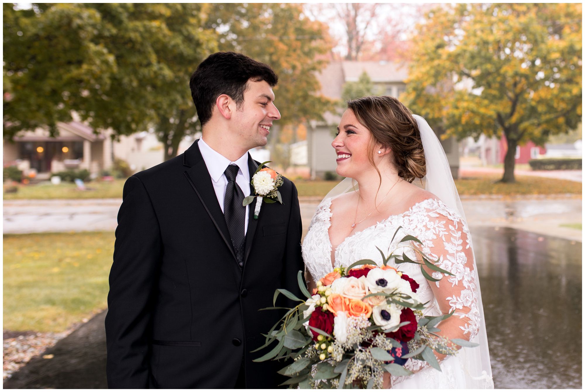 bride and groom wedding portraits in Fort Wayne Indiana