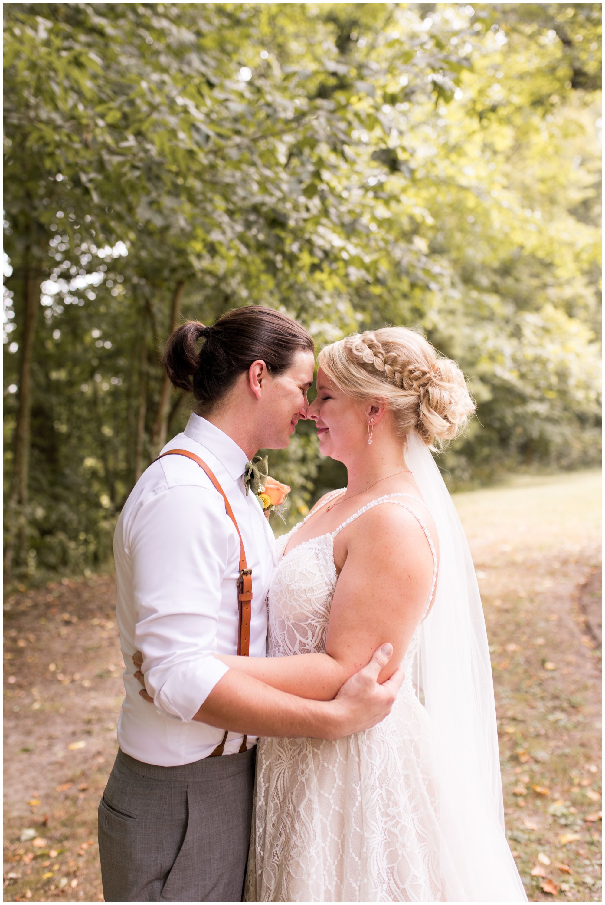 bride and groom wedding photos in Noblesville Indiana
