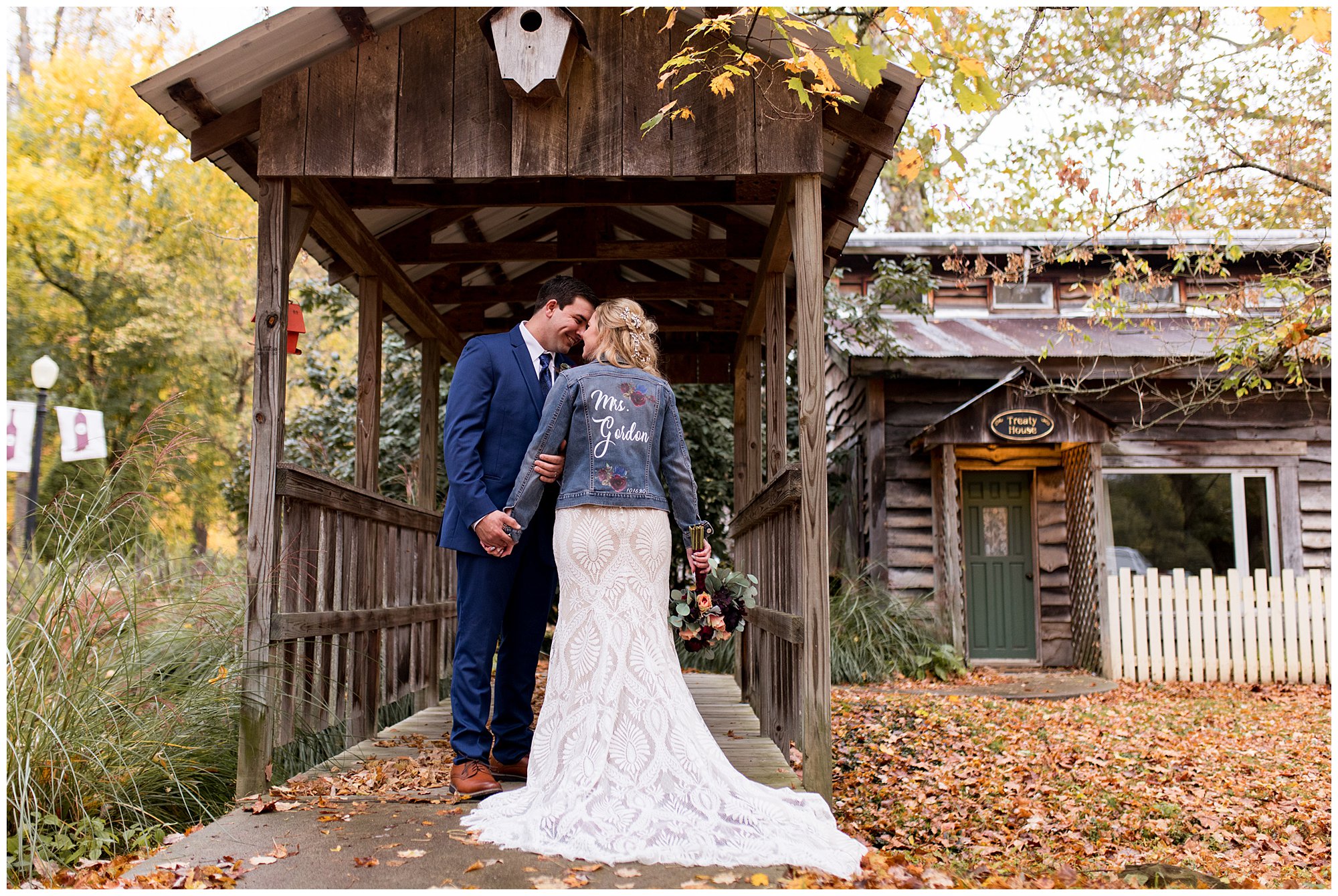 bride and groom wedding photos at Story Inn in Nashville Indiana